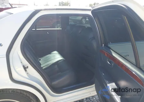 2007 Cadillac Dts Standard from USA, damaged, VIN 1GEEH96Y77U550323